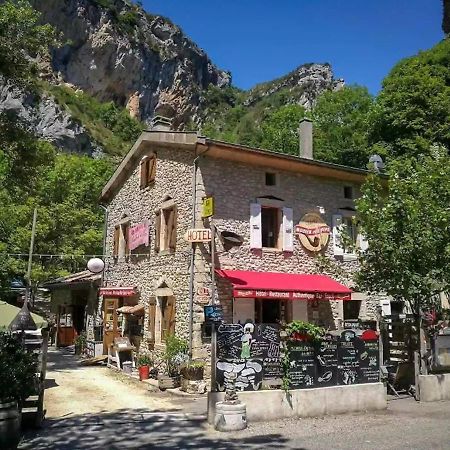 Le Moulin De La Pipe - Logis Hotel Restaurant Plan-de-Baix Exterior foto